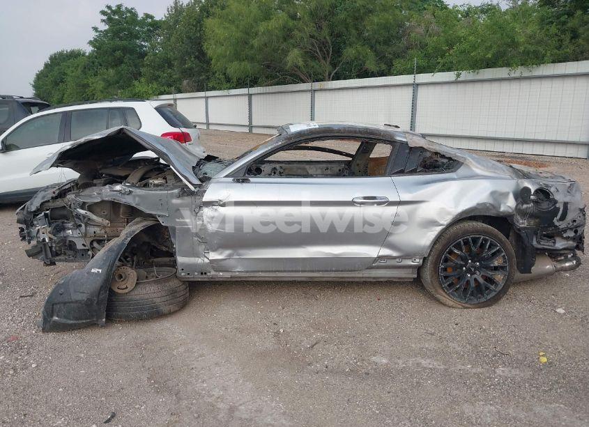 Photo 14 of 2020 Ford Mustang GT FASTBACK (VIN 1FA6P8CF8L5174979)