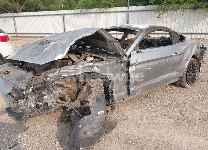 Photo 2 of 2020 Ford Mustang GT FASTBACK (VIN 1FA6P8CF8L5174979)