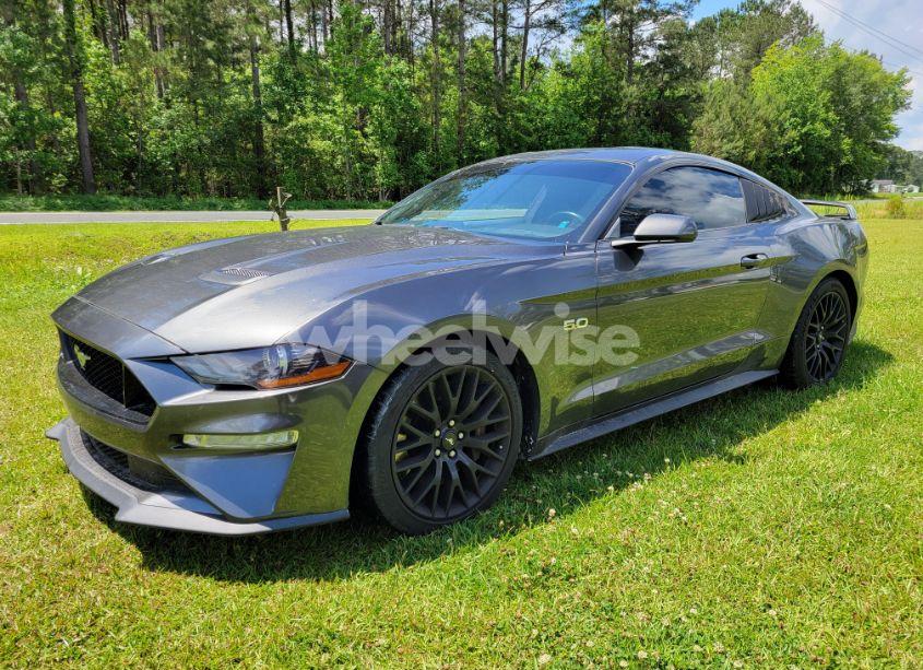 2018 Ford Mustang GT (VIN 1FA6P8CF9J5105490) main photo