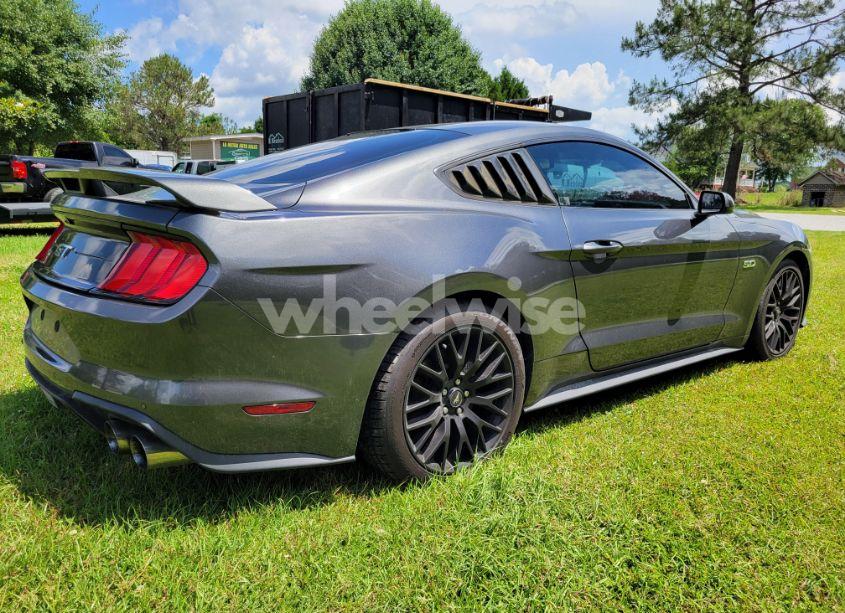 Photo 4 of 2018 Ford Mustang GT (VIN 1FA6P8CF9J5105490)
