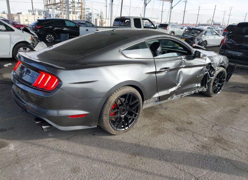 Photo 4 of 2018 Ford Mustang GT PREMIUM (VIN 1FA6P8CF9J5143771)
