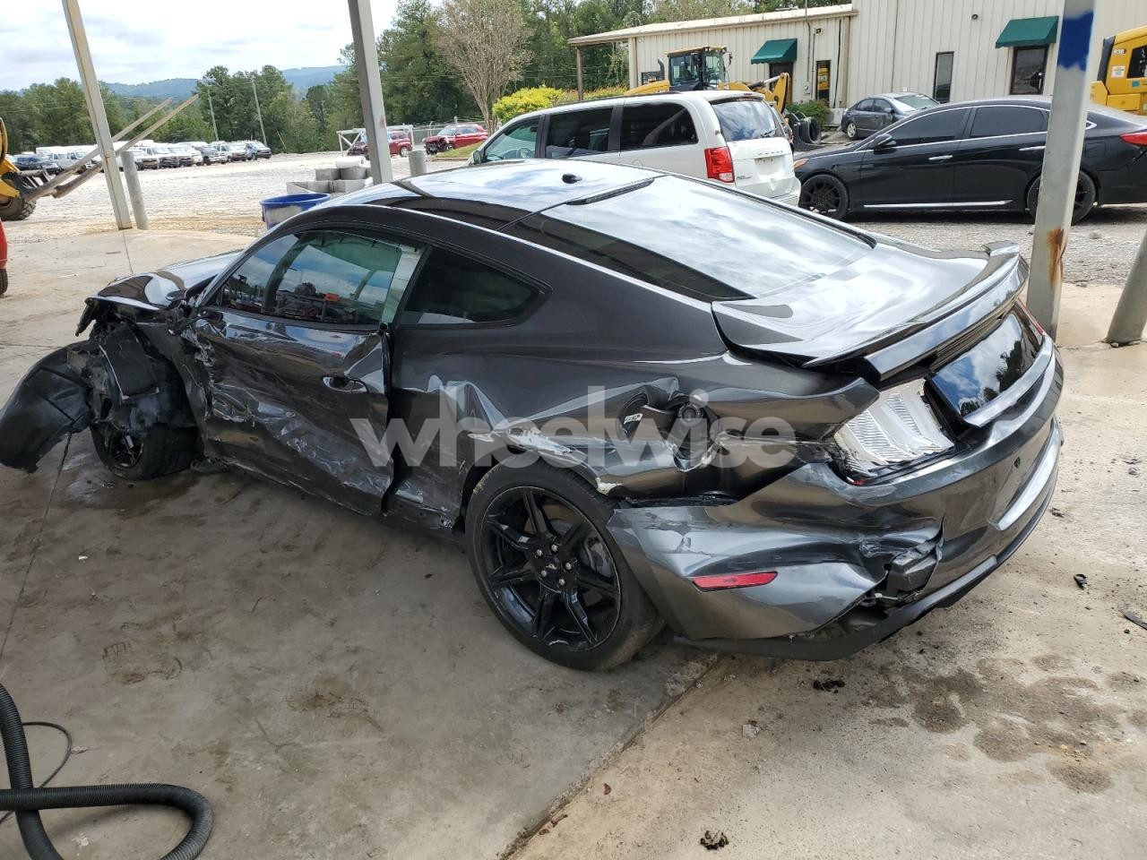 Photo 2 of 2018 FORD MUSTANG GT (VIN 1FA6P8CF9J5159291)