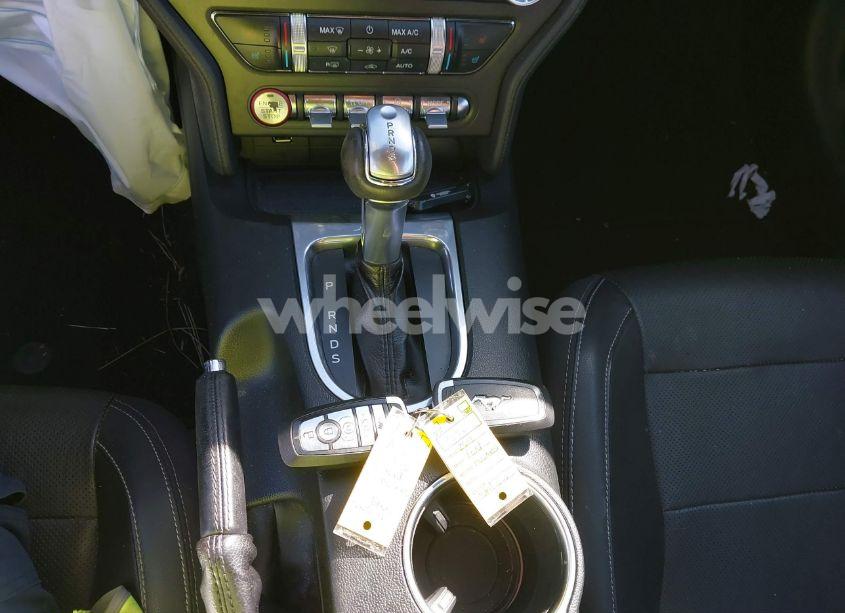 Photo 11 of 2018 Ford Mustang GT PREMIUM (VIN 1FA6P8CF9J5172784)