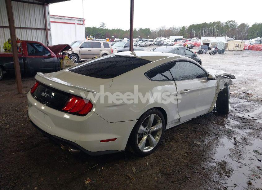 Photo 4 of 2019 Ford Mustang GT PREMIUM (VIN 1FA6P8CF9K5118581)