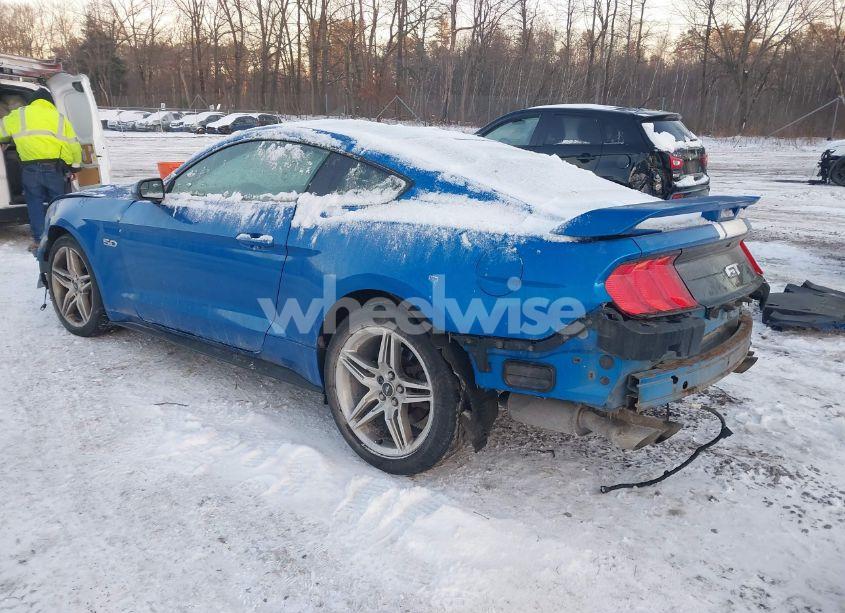 Photo 3 of 2019 Ford Mustang GT (VIN 1FA6P8CF9K5121996)