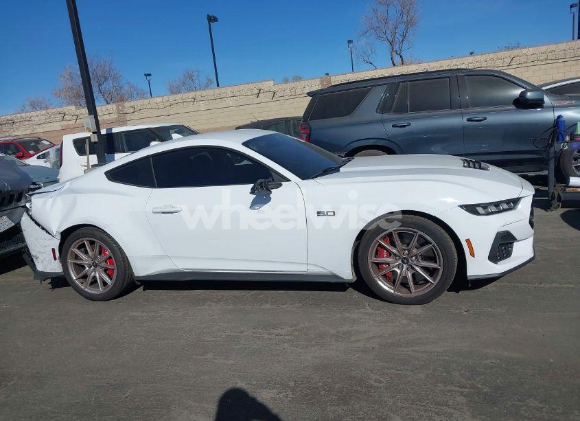 Photo 13 of 2024 Ford Mustang GT PREMIUM FASTBACK (VIN 1FA6P8CF9R5431432)