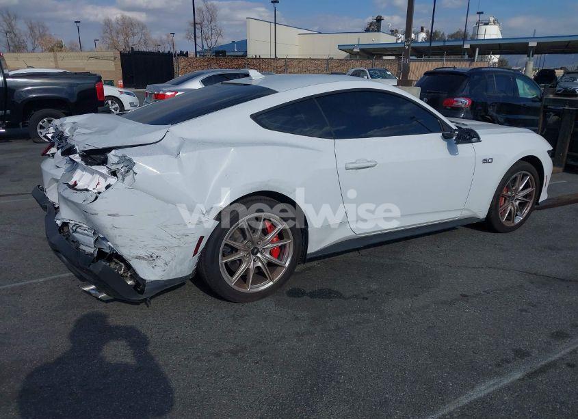 Photo 4 of 2024 Ford Mustang GT PREMIUM FASTBACK (VIN 1FA6P8CF9R5431432)
