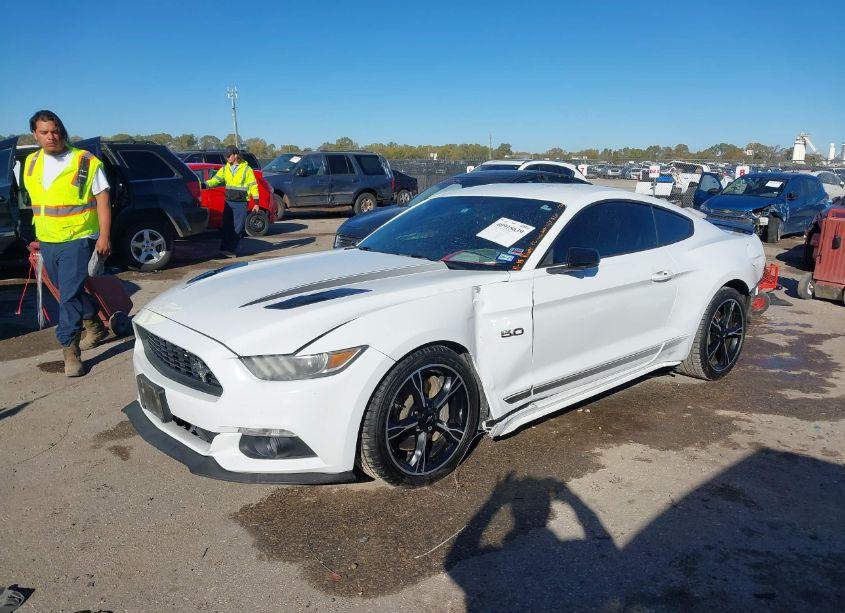 Photo 2 of 2016 Ford Mustang GT PREMIUM (VIN 1FA6P8CFXG5202092)