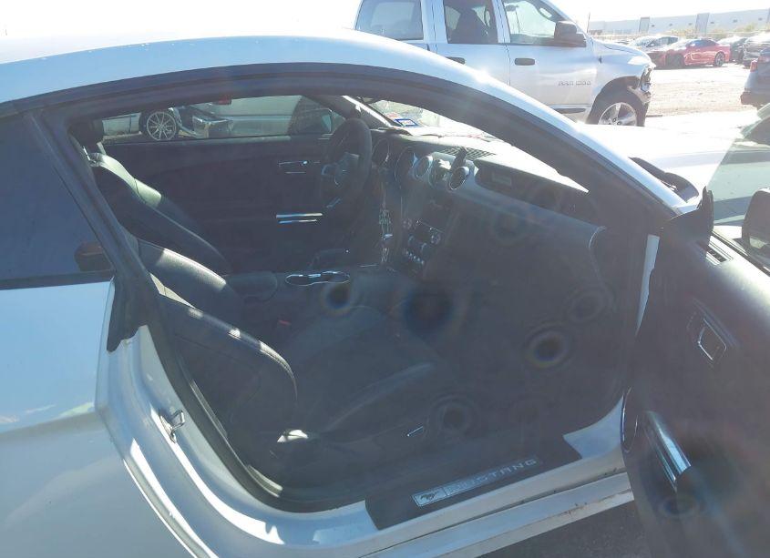 Photo 5 of 2016 Ford Mustang GT PREMIUM (VIN 1FA6P8CFXG5202092)