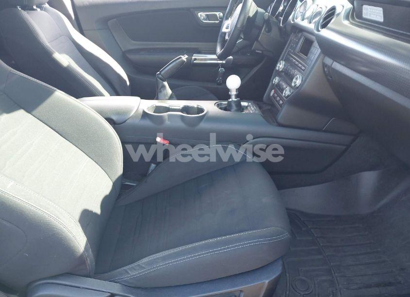 Photo 5 of 2017 Ford Mustang GT (VIN 1FA6P8CFXH5272354)