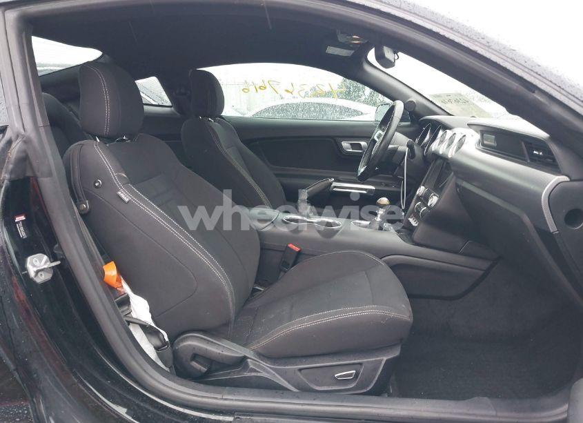 Photo 5 of 2018 Ford Mustang GT (VIN 1FA6P8CFXJ5120516)