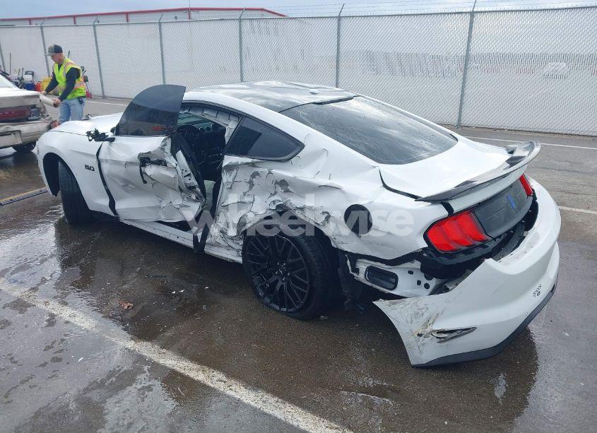 Photo 3 of 2018 Ford Mustang GT (VIN 1FA6P8CFXJ5182899)