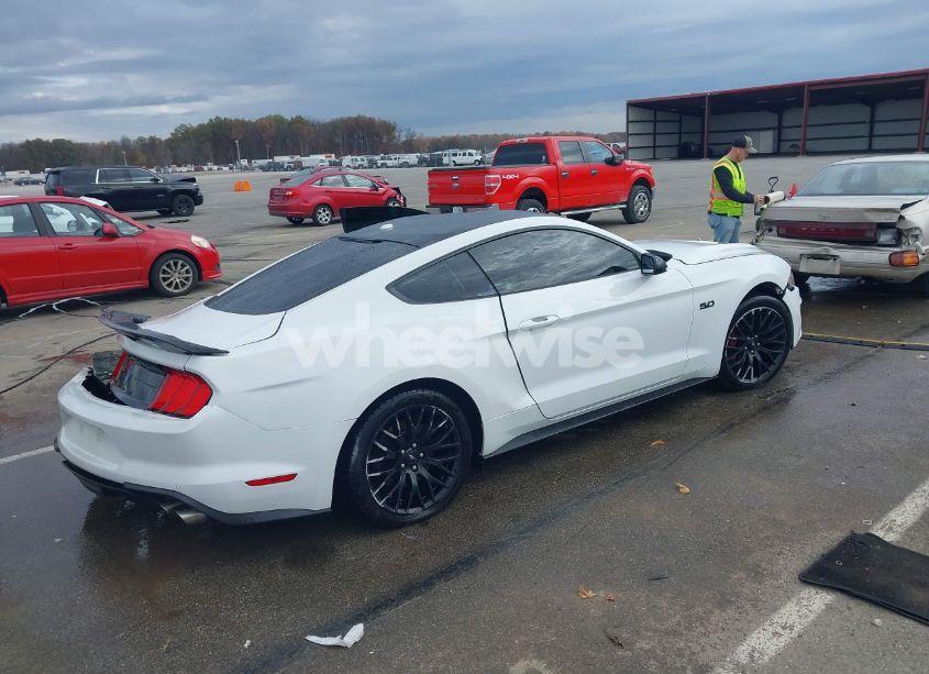 Photo 4 of 2018 Ford Mustang GT (VIN 1FA6P8CFXJ5182899)
