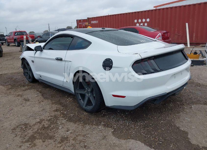 Photo 3 of 2019 Ford Mustang GT (VIN 1FA6P8CFXK5130996)
