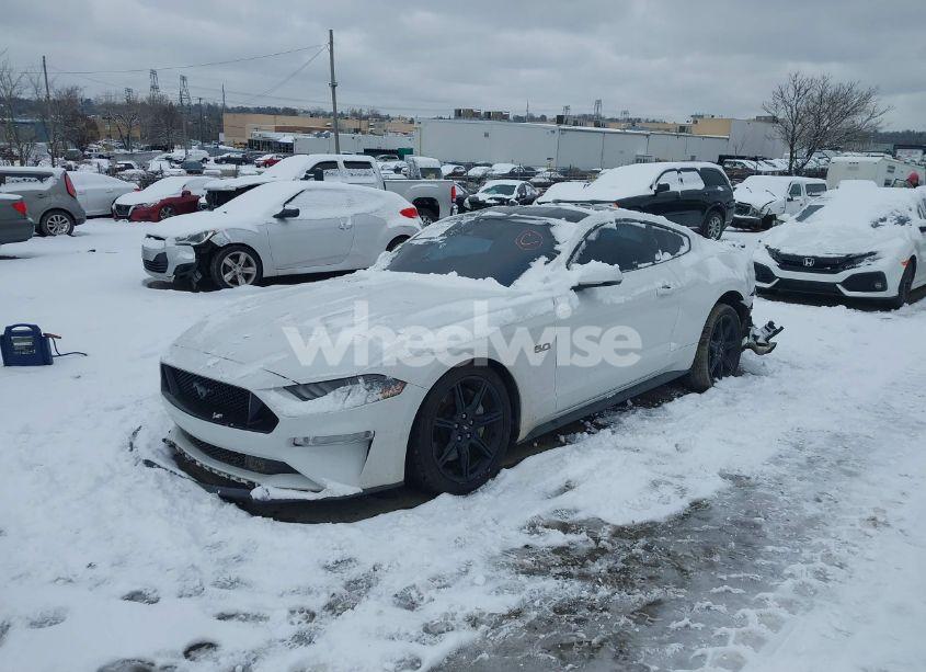 Photo 2 of 2019 Ford Mustang GT PREMIUM (VIN 1FA6P8CFXK5195668)