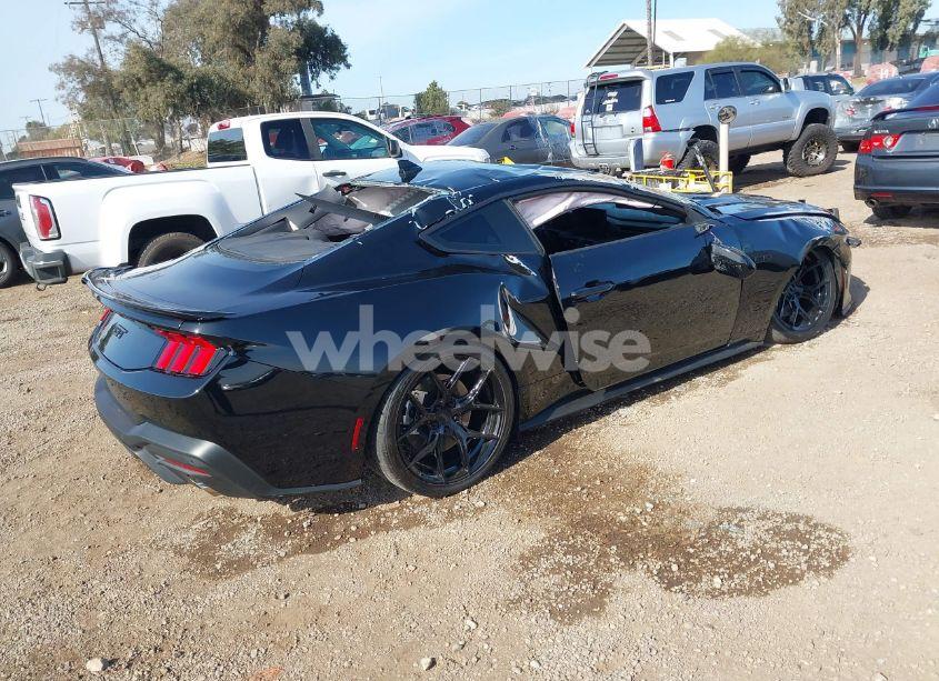 Photo 4 of 2024 Ford Mustang GT FASTBACK (VIN 1FA6P8CFXR5420830)