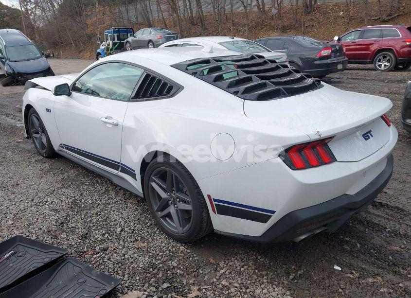 Photo 3 of 2024 Ford Mustang GT PREMIUM FASTBACK (VIN 1FA6P8CFXR5421122)