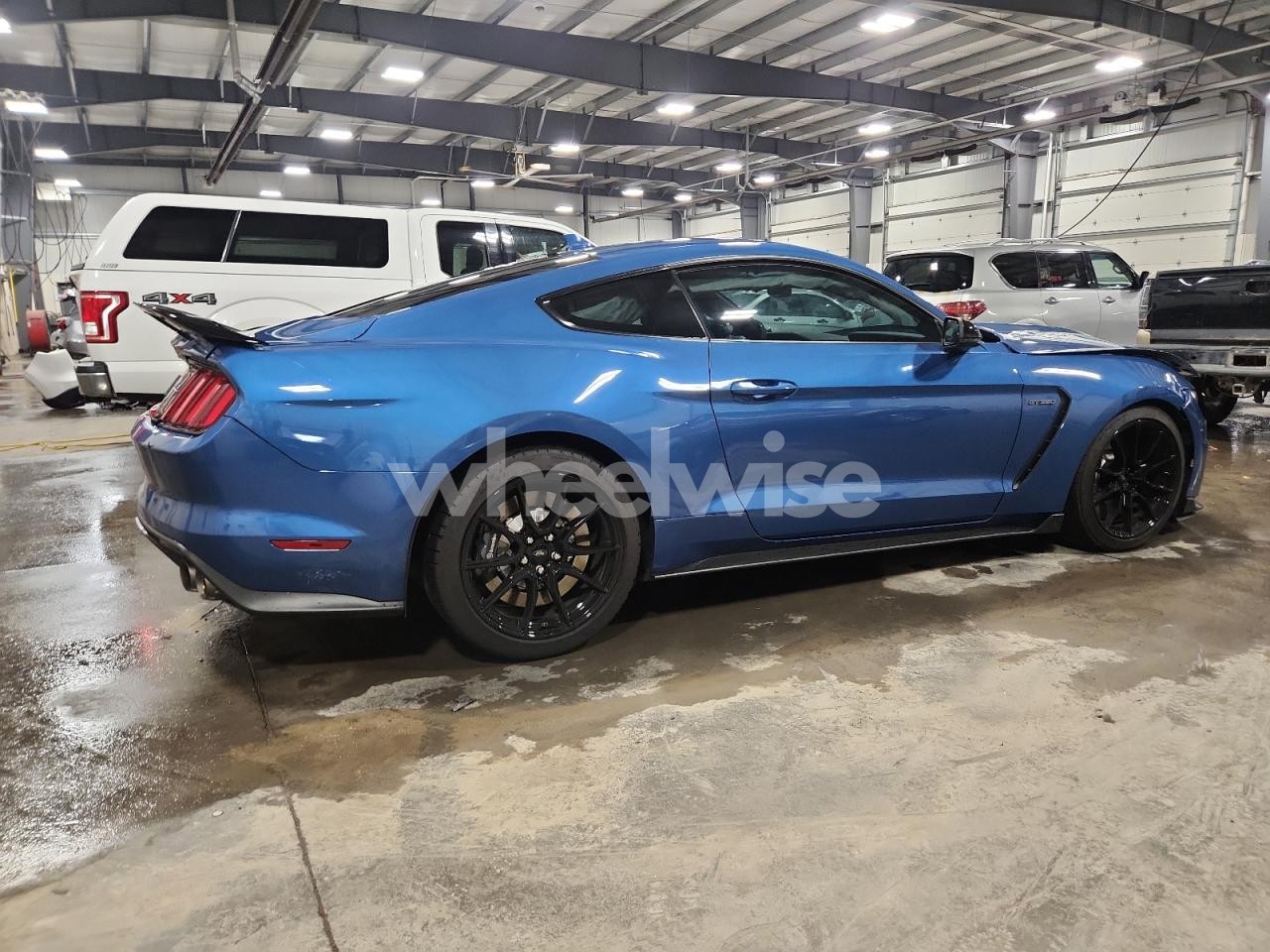 Photo 3 of 2020 FORD MUSTANG SHELBY GT350 (VIN 1FA6P8JZ5L5551457)