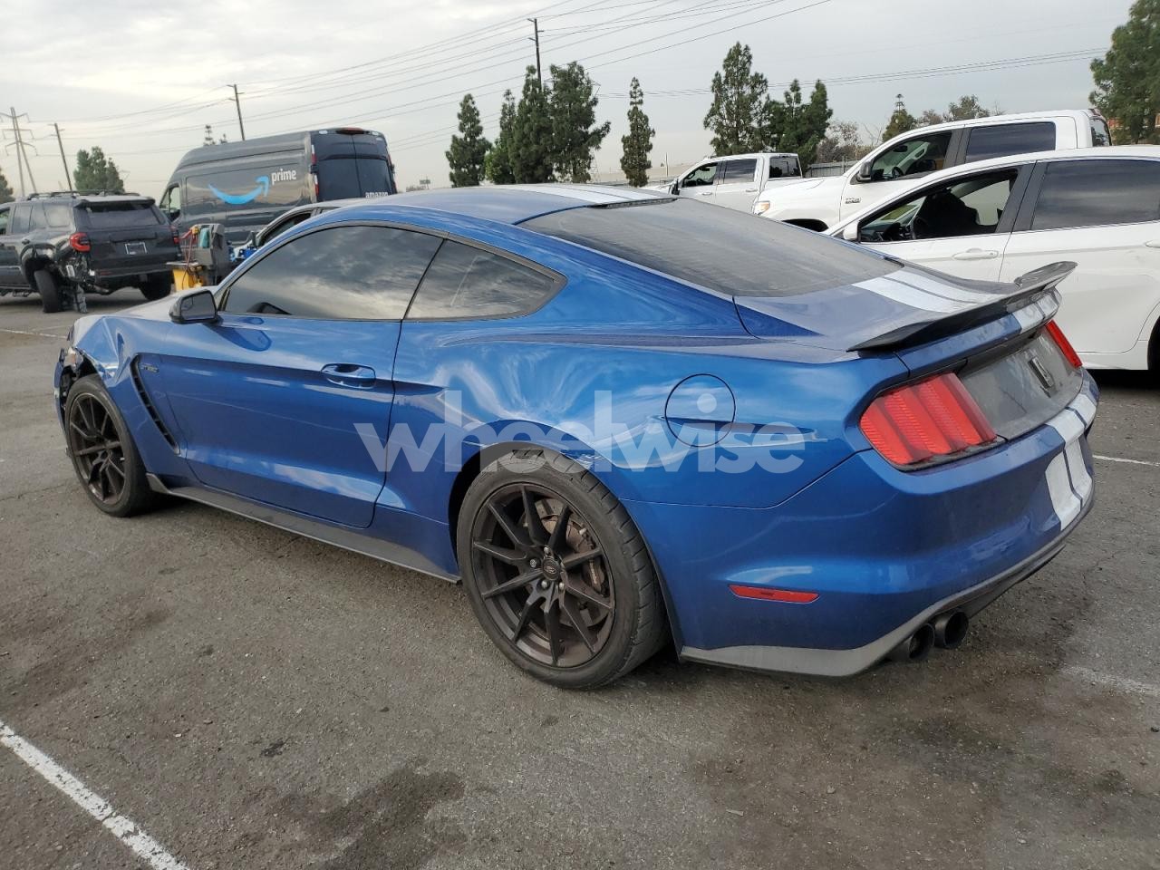 Photo 2 of 2017 FORD MUSTANG SHELBY GT350 (VIN 1FA6P8JZ7H5524333)