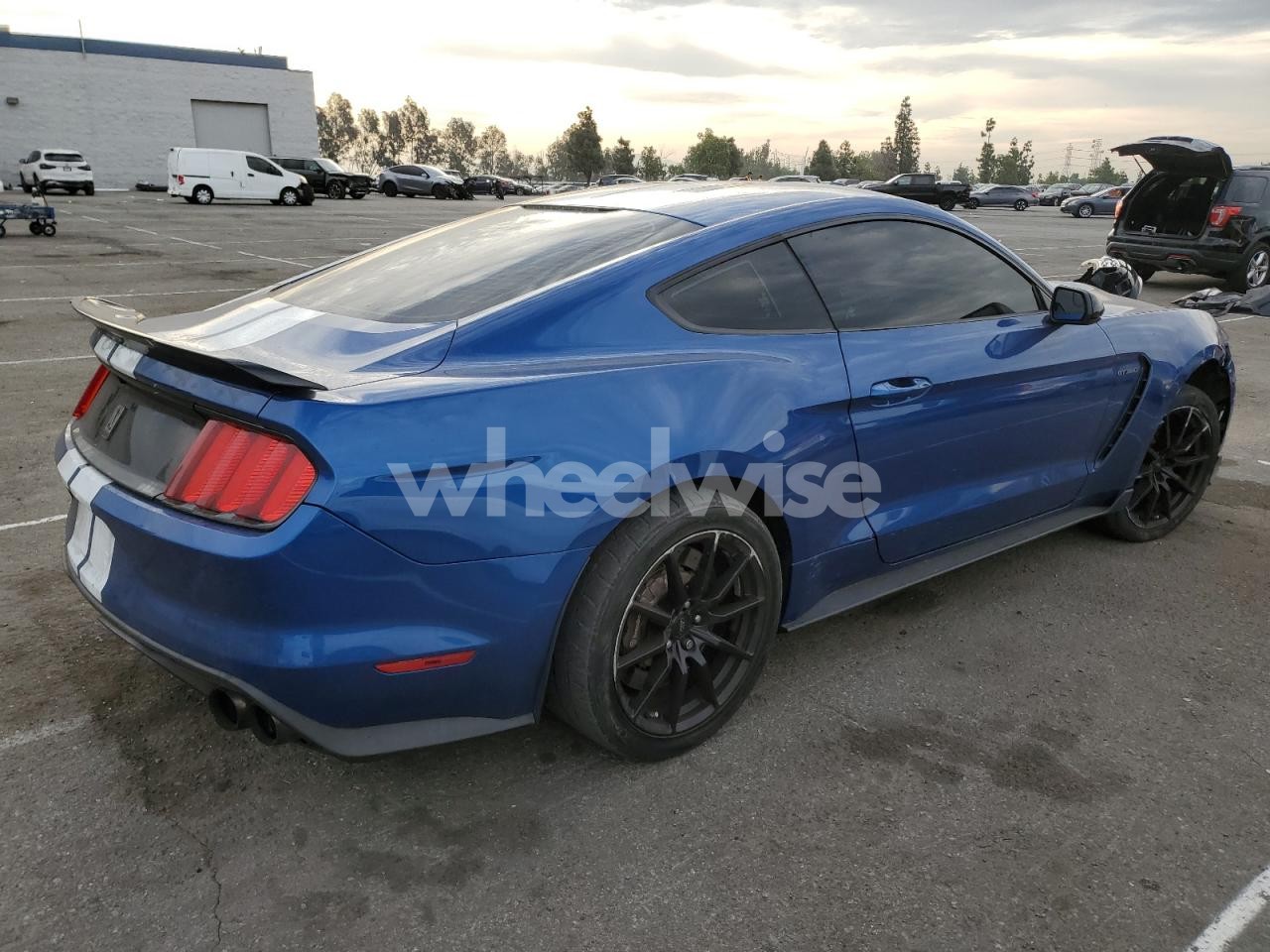 Photo 3 of 2017 FORD MUSTANG SHELBY GT350 (VIN 1FA6P8JZ7H5524333)