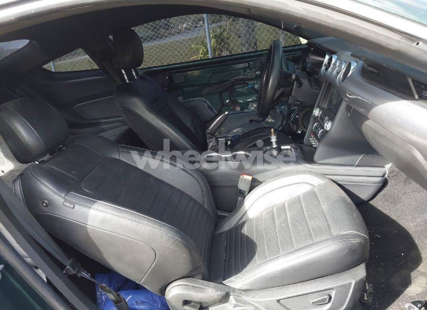 Photo 5 of 2019 Ford Mustang BULLITT (VIN 1FA6P8K04K5502541)