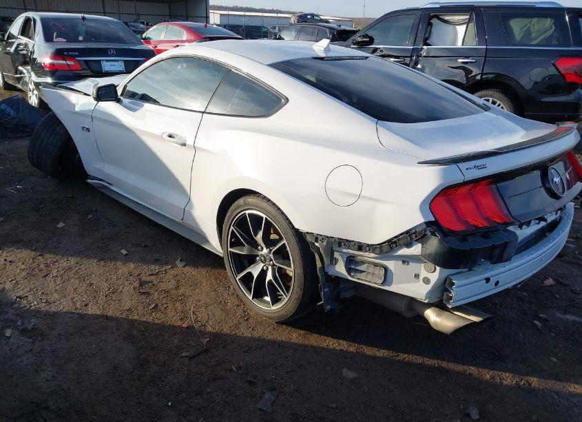 Photo 3 of 2020 Ford Mustang ECOBOOST FASTBACK (VIN 1FA6P8TD7L5191870)