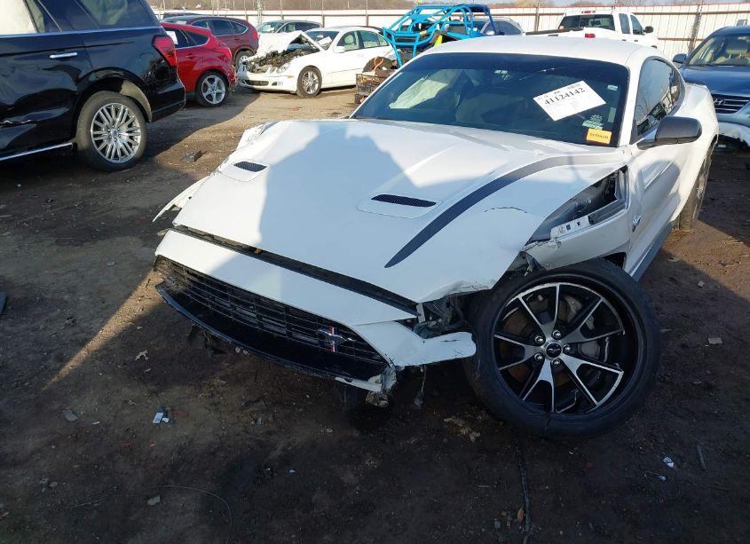 Photo 6 of 2020 Ford Mustang ECOBOOST FASTBACK (VIN 1FA6P8TD7L5191870)