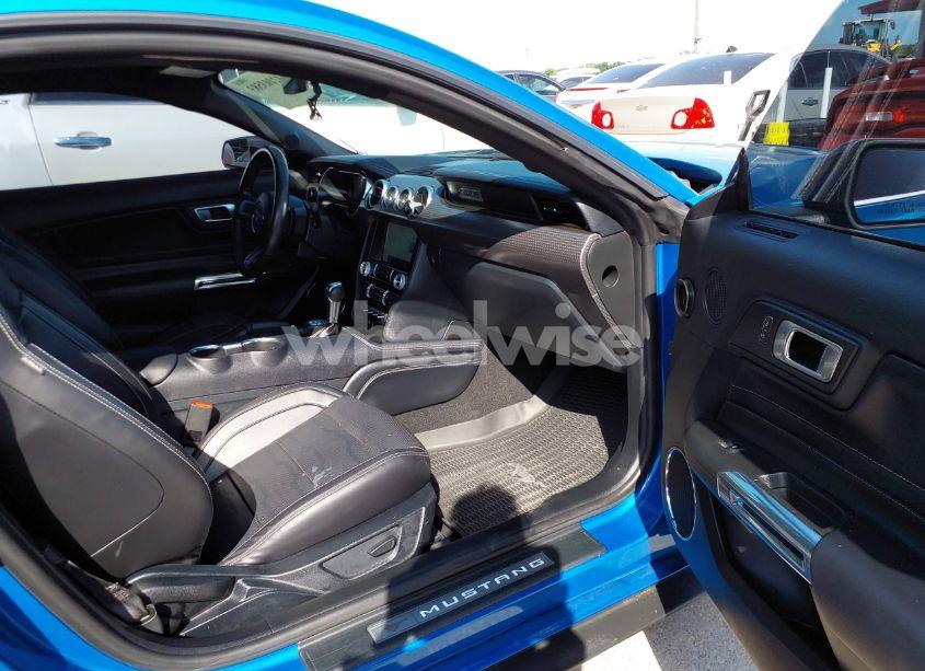 Photo 5 of 2021 Ford Mustang ECOBOOST PREMIUM FASTBACK (VIN 1FA6P8TD9M5128237)