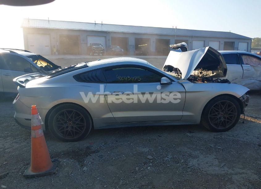 Photo 14 of 2018 Ford Mustang ECOBOOST (VIN 1FA6P8TH0J5124897)
