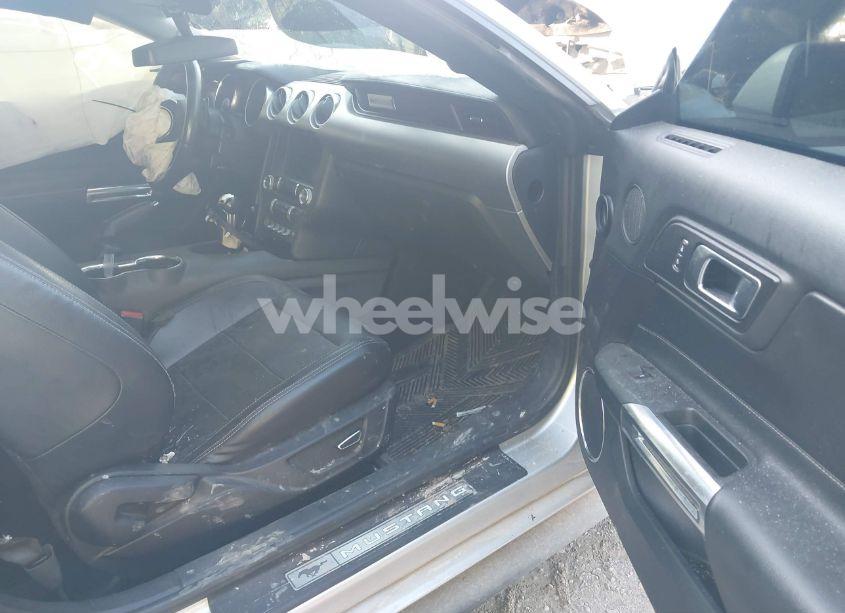 Photo 5 of 2018 Ford Mustang ECOBOOST (VIN 1FA6P8TH0J5124897)