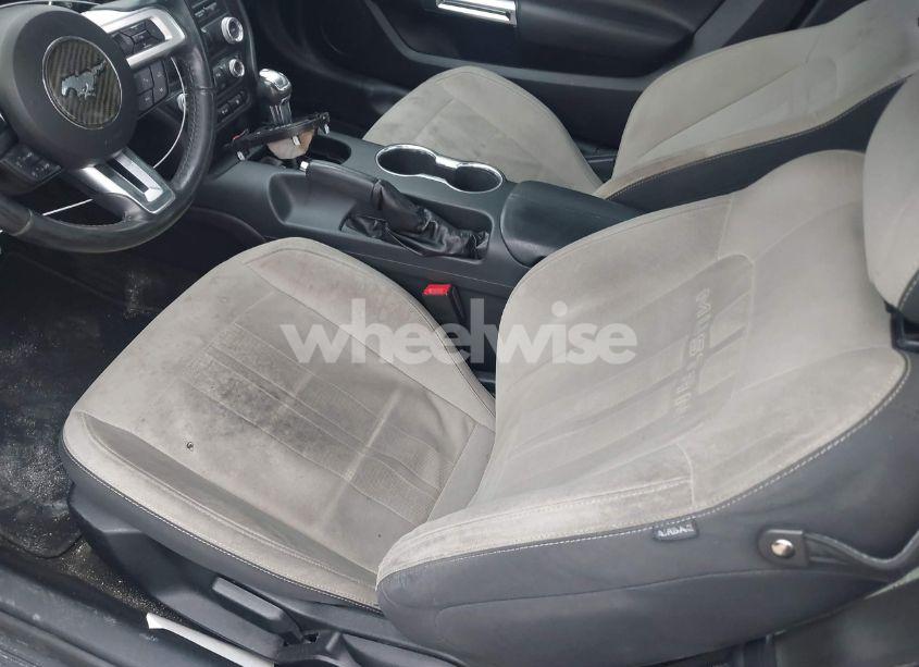 Photo 17 of 2018 Ford Mustang ECOBOOST (VIN 1FA6P8TH0J5126004)