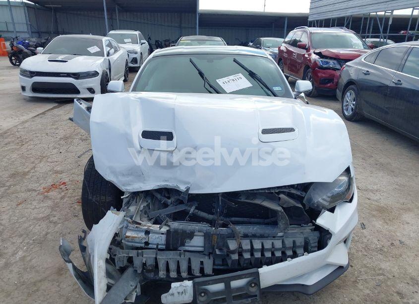 Photo 11 of 2019 Ford Mustang ECOBOOST (VIN 1FA6P8TH0K5118454)