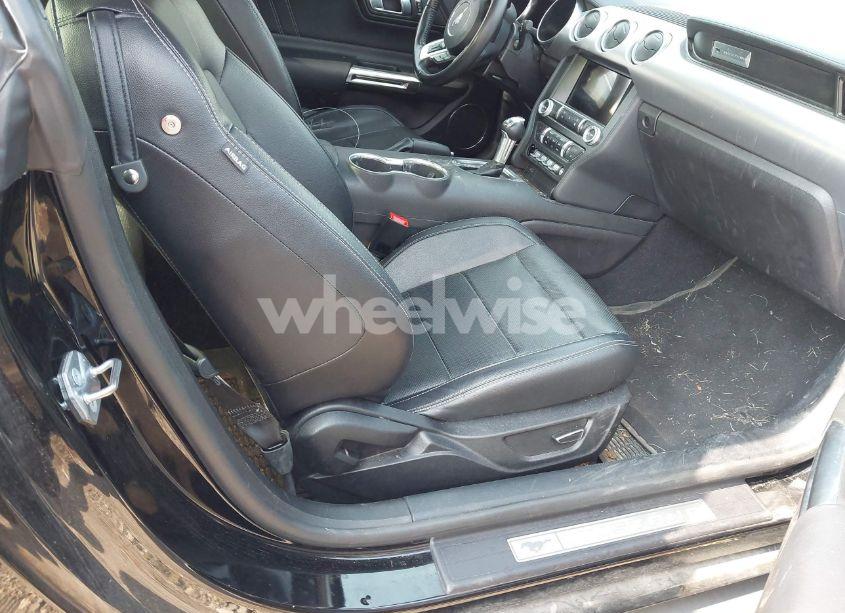 Photo 5 of 2019 Ford Mustang ECOBOOST PREMIUM (VIN 1FA6P8TH0K5163443)