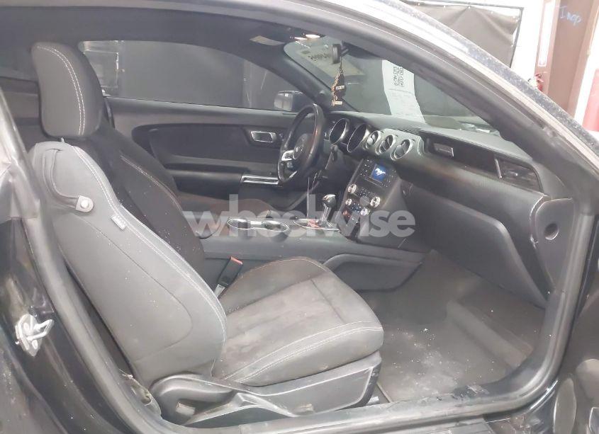 Photo 5 of 2021 Ford Mustang ECOBOOST FASTBACK (VIN 1FA6P8TH0M5110017)