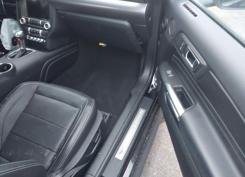 Photo 5 of 2022 Ford Mustang ECOBOOST PREMIUM FASTBACK (VIN 1FA6P8TH0N5110133)