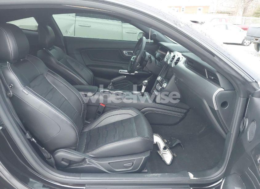 Photo 5 of 2022 Ford Mustang ECOBOOST PREMIUM (VIN 1FA6P8TH0N5129779)