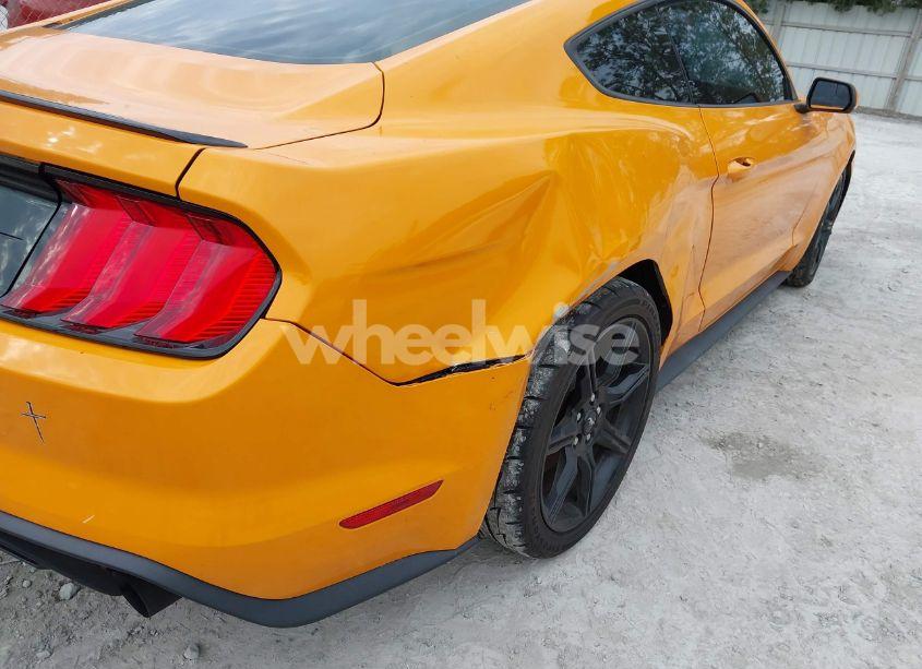 Photo 18 of 2018 Ford Mustang ECOBOOST (VIN 1FA6P8TH1J5107414)
