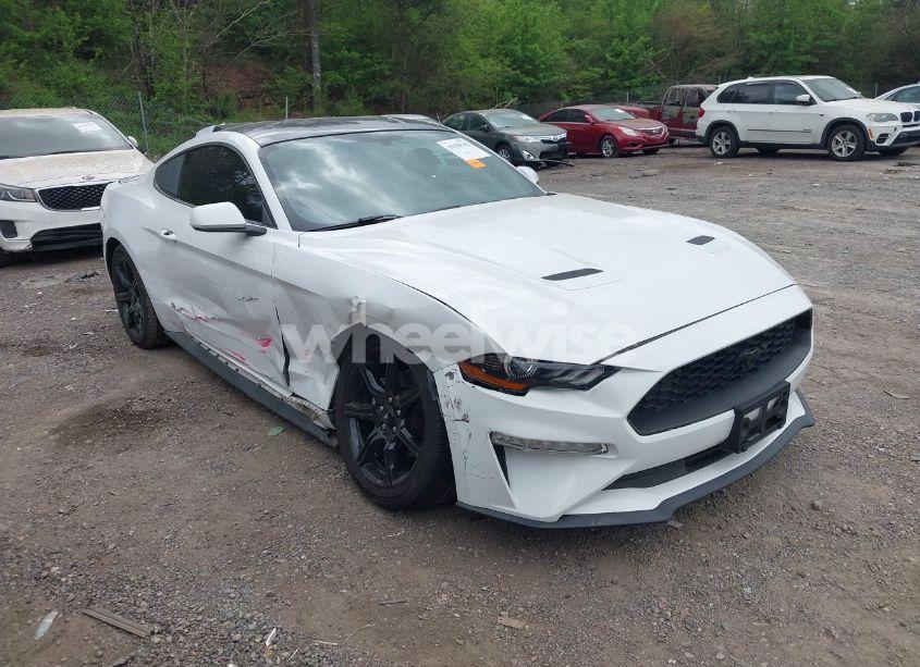 2018 Ford Mustang ECOBOOST (VIN 1FA6P8TH1J5137867) main photo