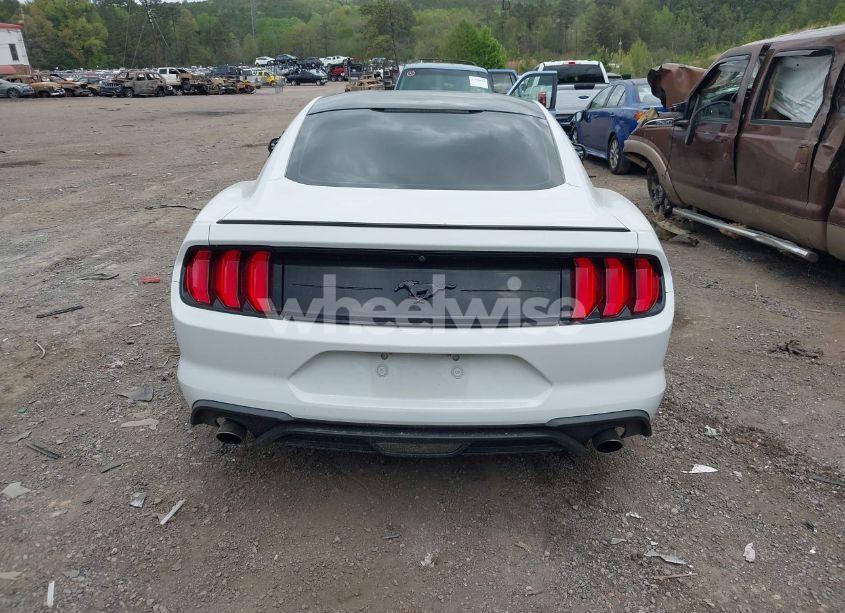 Photo 16 of 2018 Ford Mustang ECOBOOST (VIN 1FA6P8TH1J5137867)