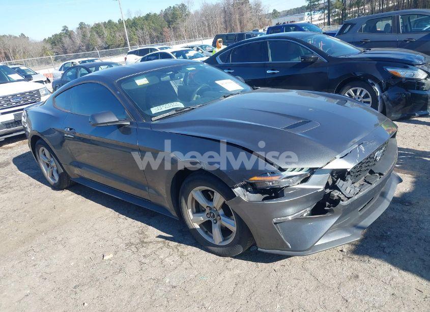 2018 Ford Mustang ECOBOOST (VIN 1FA6P8TH1J5174370) main photo