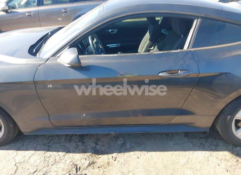 Photo 14 of 2018 Ford Mustang ECOBOOST (VIN 1FA6P8TH1J5174370)