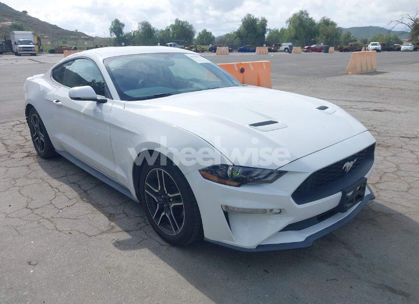 2020 Ford Mustang ECOBOOST PREMIUM FASTBACK (VIN 1FA6P8TH1L5118514) main photo