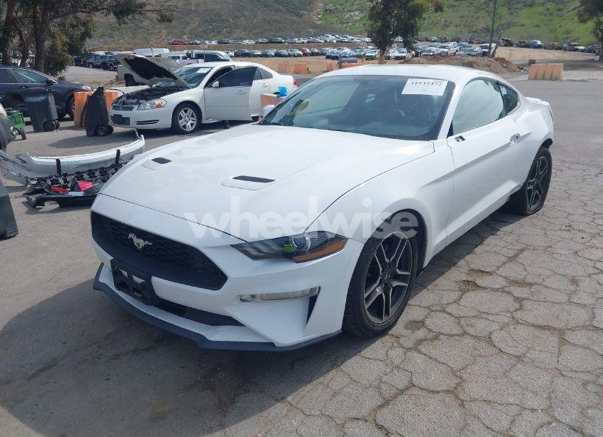 Photo 2 of 2020 Ford Mustang ECOBOOST PREMIUM FASTBACK (VIN 1FA6P8TH1L5118514)