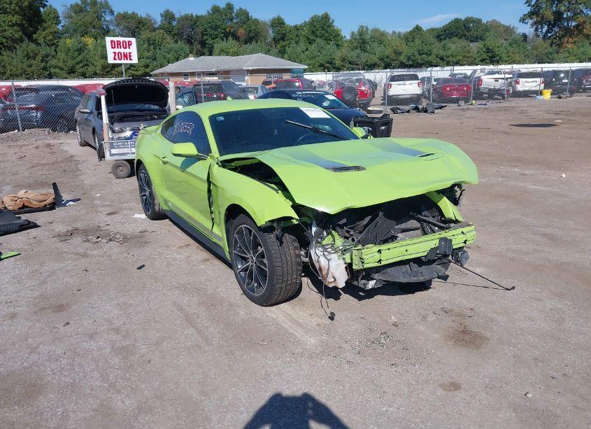 2020 Ford Mustang ECOBOOST PREMIUM (VIN 1FA6P8TH1L5159807) main photo