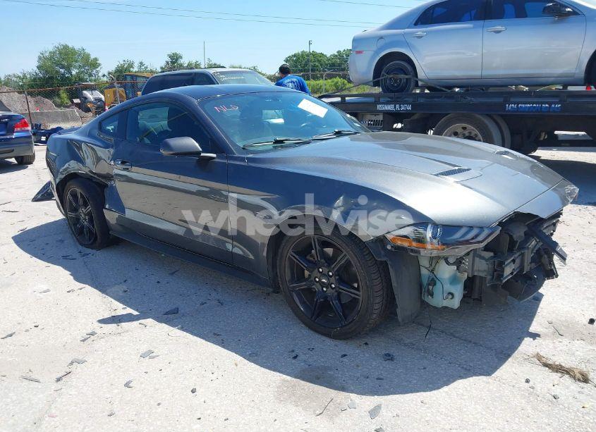 2020 Ford Mustang ECOBOOST FASTBACK (VIN 1FA6P8TH1L5183279) main photo