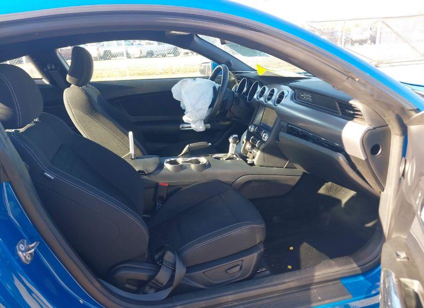 Photo 5 of 2020 Ford Mustang ECOBOOST FASTBACK (VIN 1FA6P8TH1L5189065)