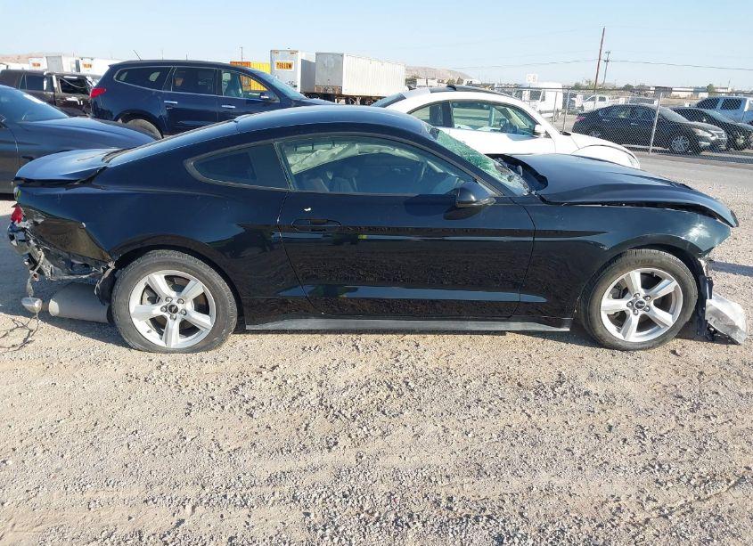 Photo 13 of 2018 Ford Mustang ECOBOOST (VIN 1FA6P8TH2J5105221)