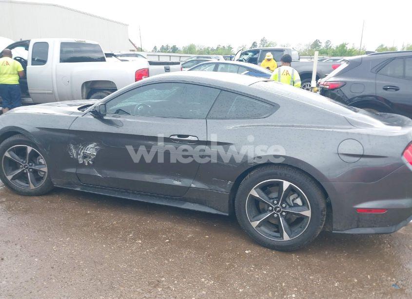 Photo 14 of 2018 Ford Mustang ECOBOOST (VIN 1FA6P8TH2J5184485)