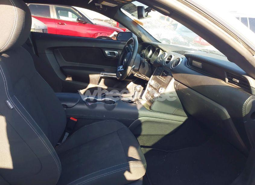 Photo 5 of 2019 Ford Mustang ECOBOOST (VIN 1FA6P8TH2K5102188)