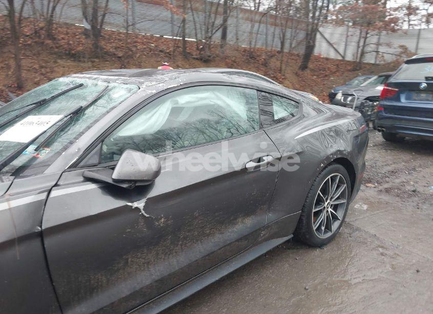 Photo 12 of 2019 Ford Mustang ECOBOOST PREMIUM (VIN 1FA6P8TH2K5105883)